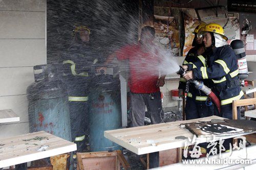 福州二环旁清口清汤面店液化气爆炸 6人受伤
